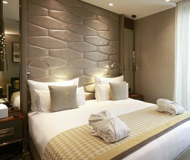 سوییت جونیور, Titanic Chaussee Berlin