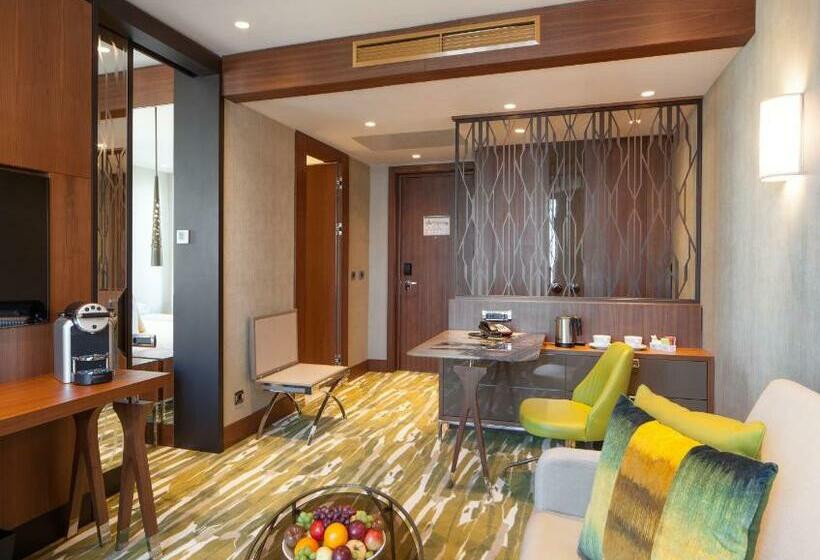 سوییت, Titanic Chaussee Berlin