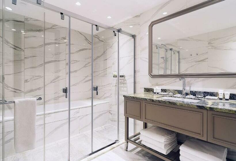 سوییت, Titanic Chaussee Berlin