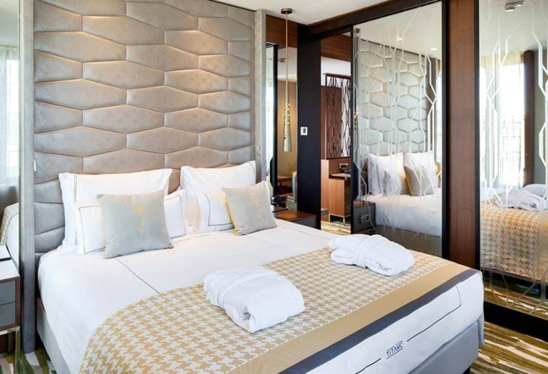 اتاق استاندارد, Titanic Chaussee Berlin