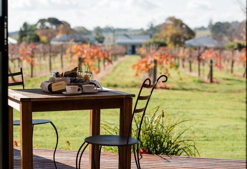 스탠다드 룸 킹사이즈 침대, Tuileries At De Bortoli Rutherglen