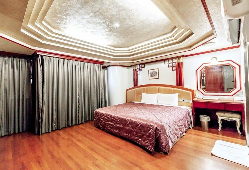 اتاق لوکس, Mou Hotel Luchuan