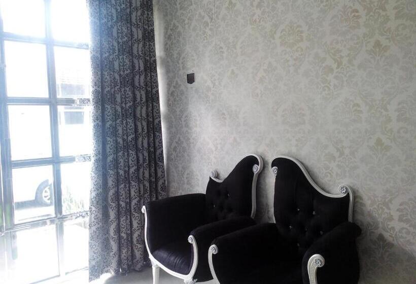 Cameră Deluxe, Just Inn