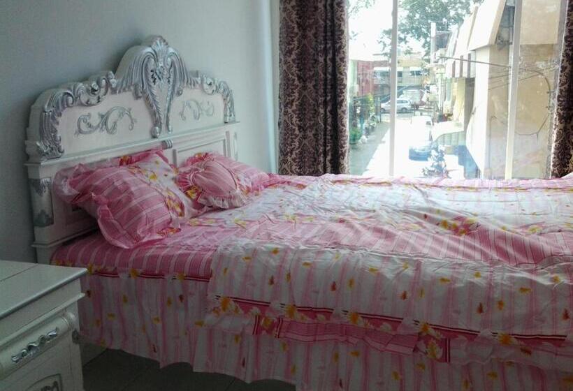 Cameră Deluxe, Just Inn