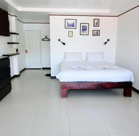 带阳台的豪华间, The Reef Hotel & Studios