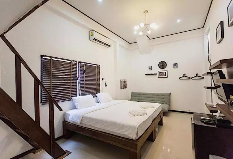 Deluxe-perhehuone, The Reef Hotel & Studios