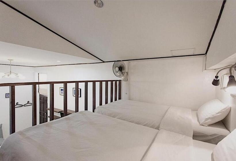 豪华家庭房间, The Reef Hotel & Studios