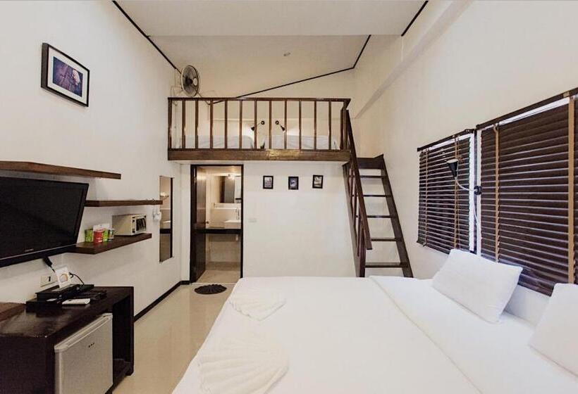 豪华家庭房间, The Reef Hotel & Studios