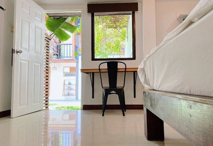 豪华房间, The Reef Hotel & Studios