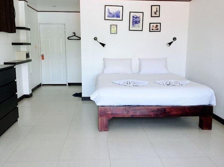 带阳台的豪华间, The Reef Hotel & Studios