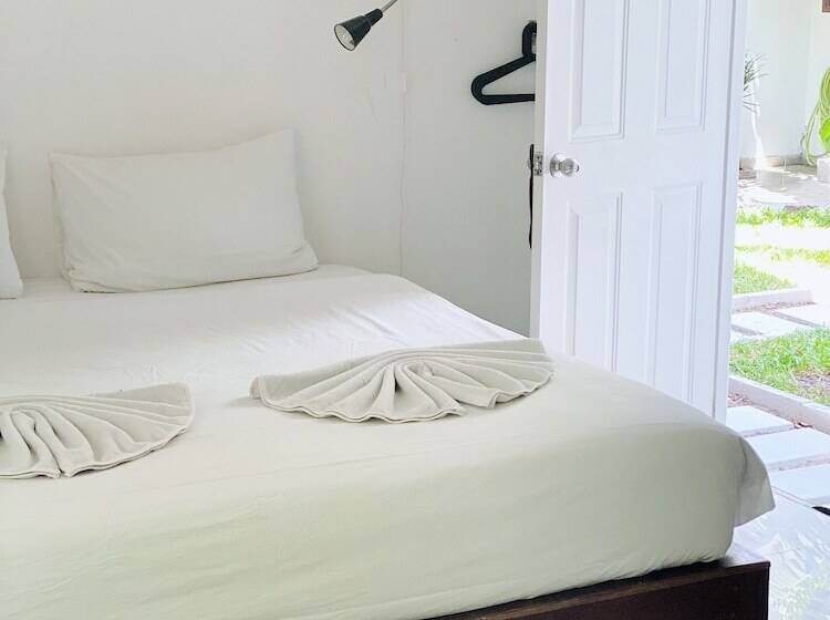 豪华家庭房间, The Reef Hotel & Studios