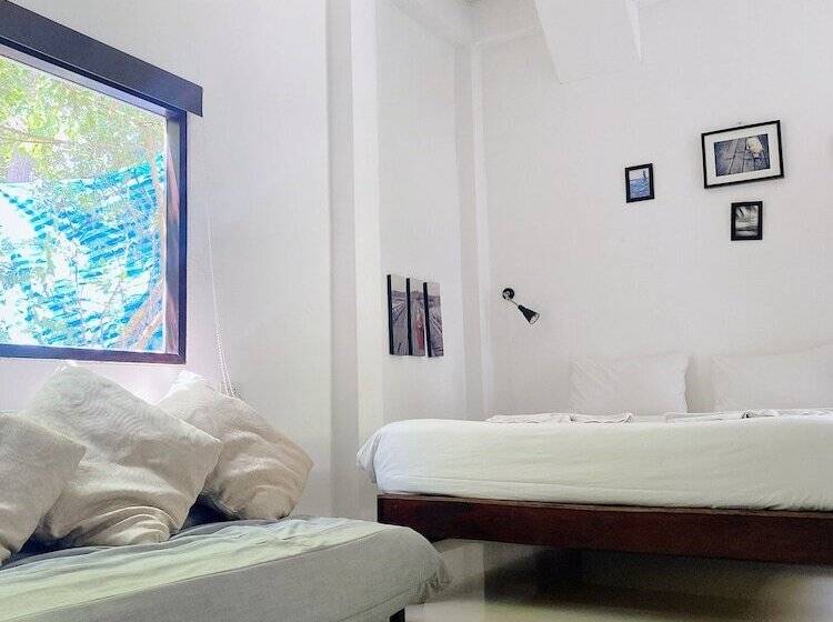 豪华家庭房间, The Reef Hotel & Studios