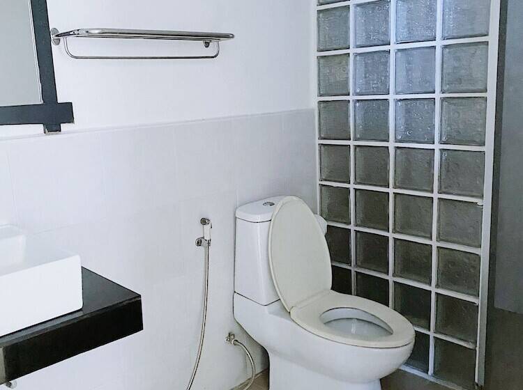 豪华家庭房间, The Reef Hotel & Studios