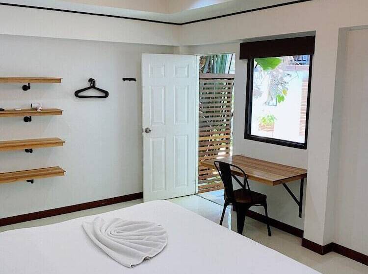 豪华房间, The Reef Hotel & Studios