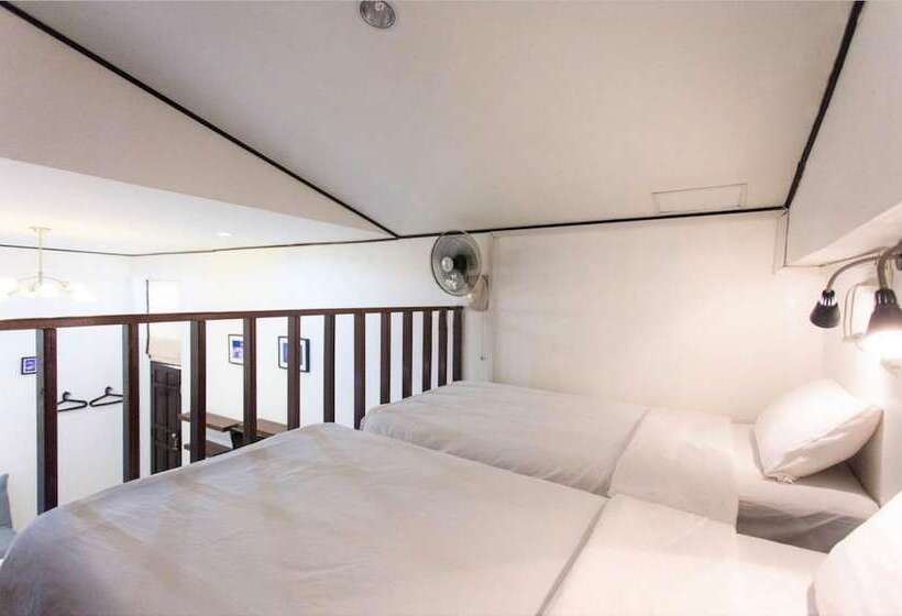 豪华家庭房间, The Reef Hotel & Studios