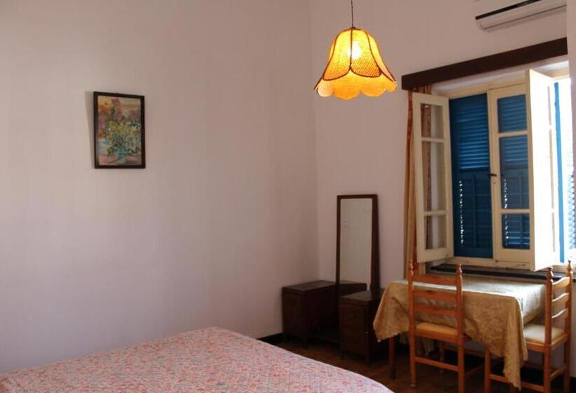 Номер Стандарт, Trianon