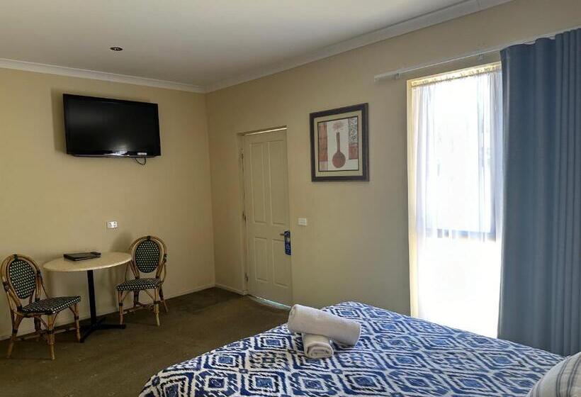 غرفة تنفيذية, The Tower