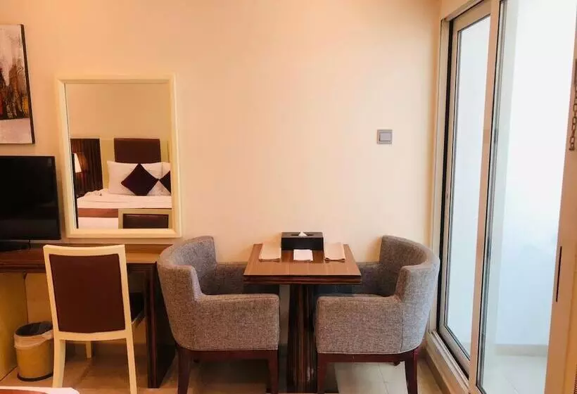 استودیوی استاندارد, The View Al Barsha  Apartments