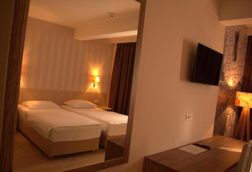 اتاق استاندارد, Wine Hotel Cesarica