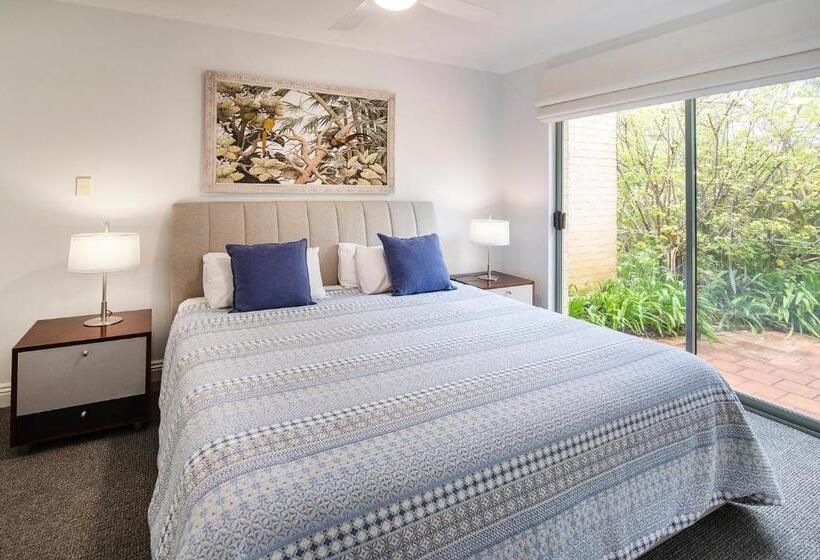 豪华三卧别墅, Bayshore Beachside Resort