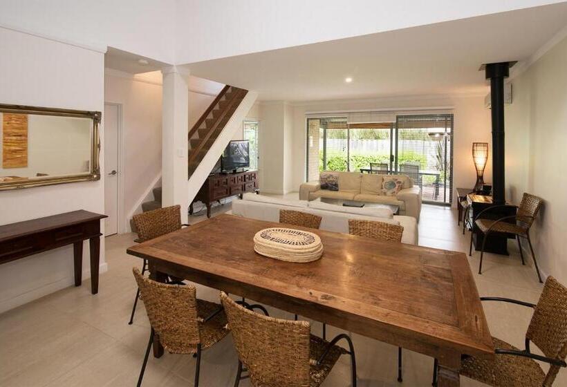 带大床的标准间, Bayshore Beachside Resort