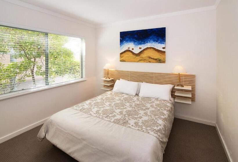 带大床的标准间, Bayshore Beachside Resort