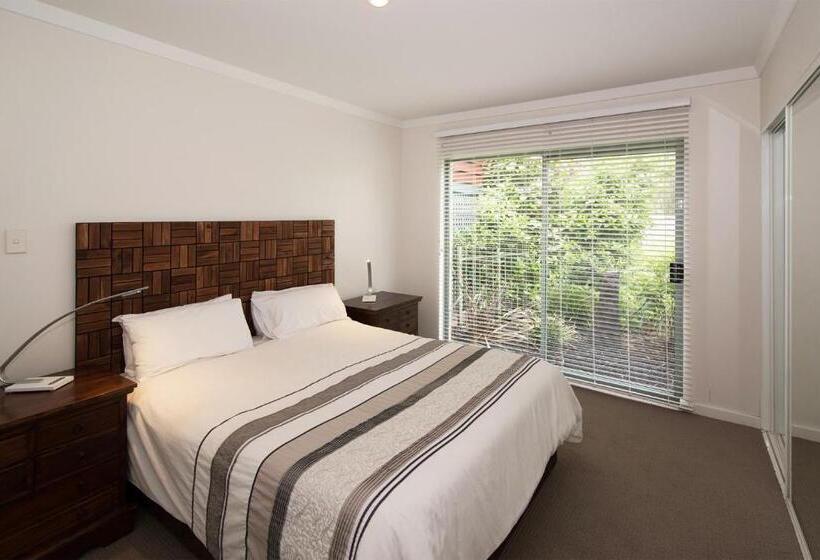 带大床的标准间, Bayshore Beachside Resort