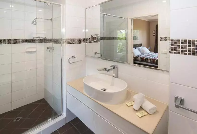 Villa 3 Makuuhuonetta, Bayshore Beachside Resort