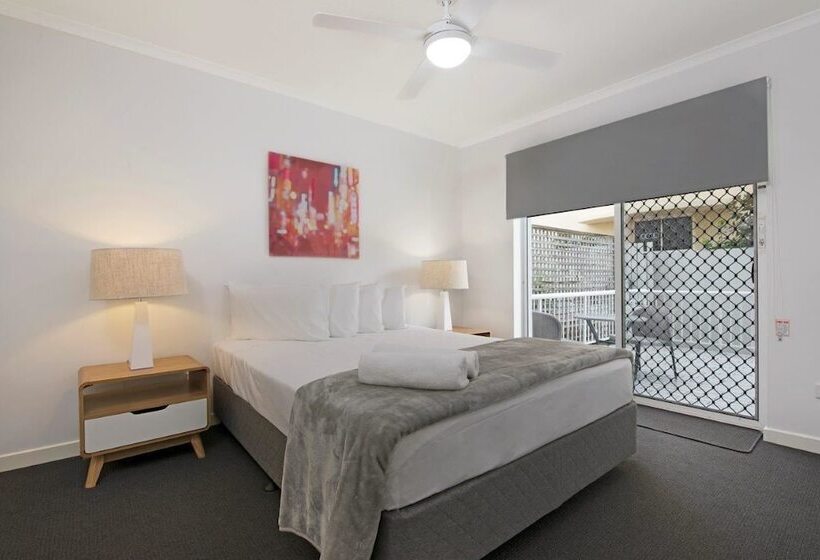 침실 2개 아파트, Chidori Court