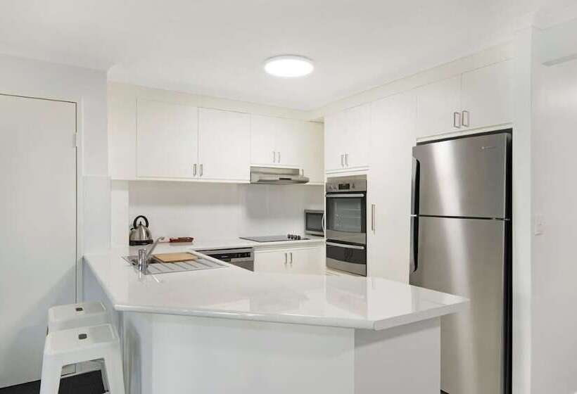 침실 2개 아파트, Chidori Court