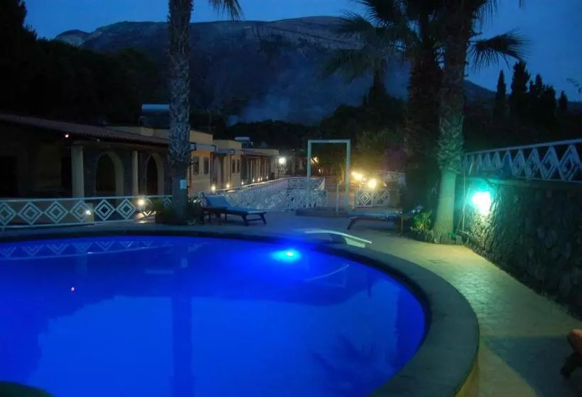 اتاق استاندارد اینتریور, Al Togo Fitness & Relax