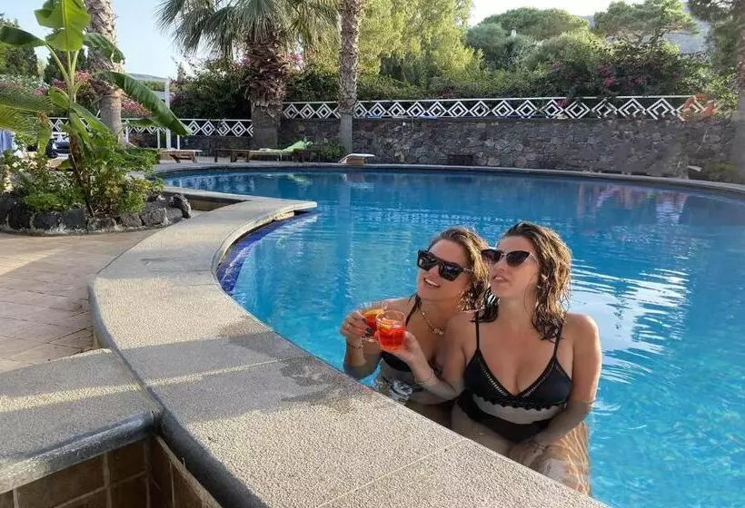 اتاق استاندارد اینتریور, Al Togo Fitness & Relax