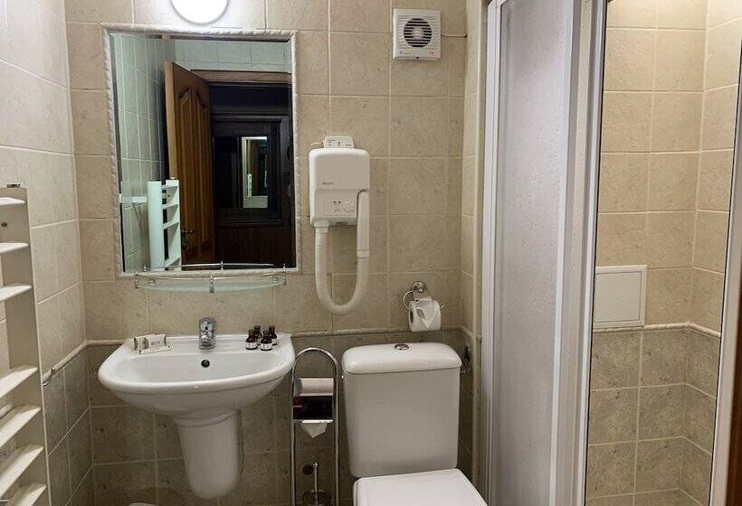 غرفة قياسية, Asteri Bansko