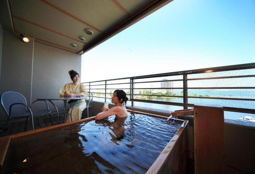 Семейный Номер Deluxe, Biwako Ryokusuitei