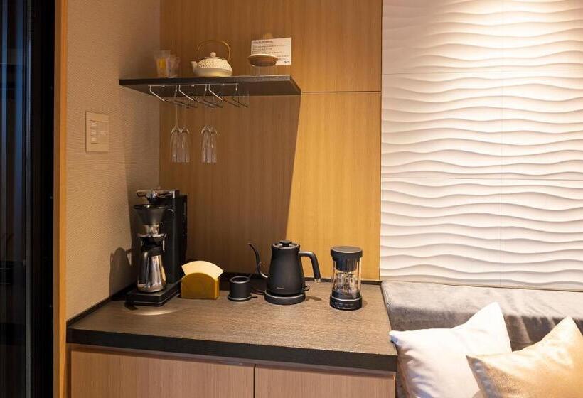 غرفة ديلوكس رباعية, Biwako Ryokusuitei