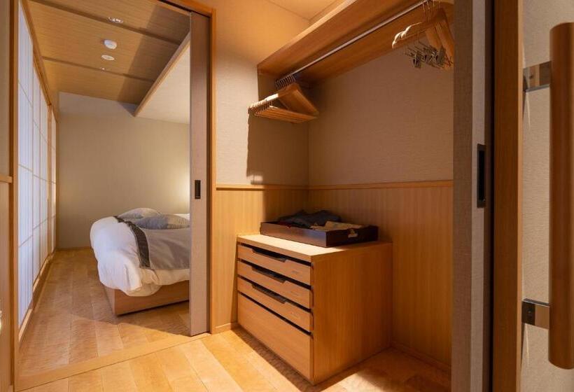 غرفة ديلوكس رباعية, Biwako Ryokusuitei