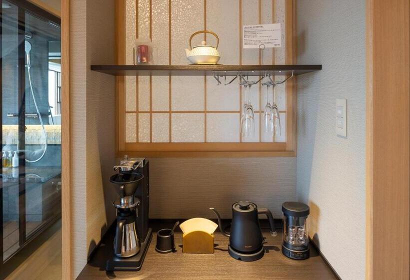 غرفة عائلية, Biwako Ryokusuitei