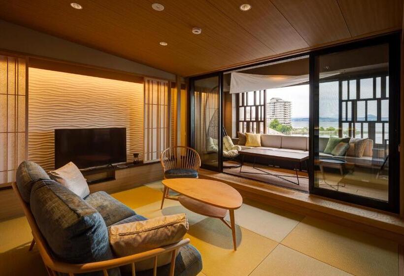 Семейный Номер, Biwako Ryokusuitei