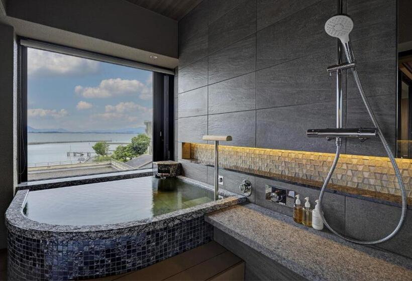 غرفة عائلية, Biwako Ryokusuitei