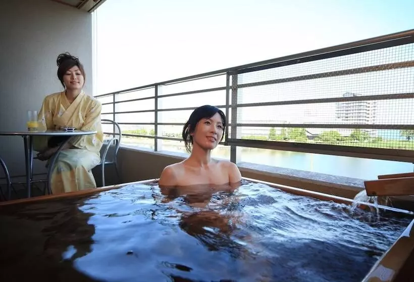 デラックスルーム, Biwako Ryokusuitei