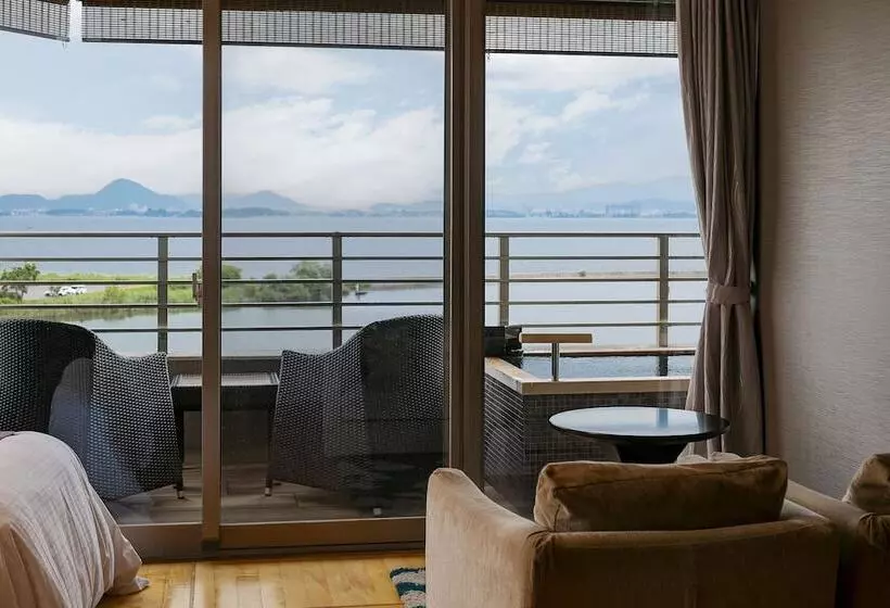 デラックスルーム, Biwako Ryokusuitei