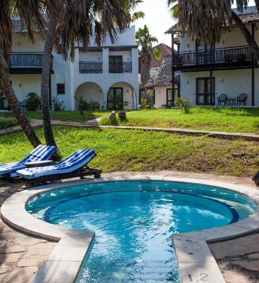 Camera Standard Vista Giardino, Jacaranda Indian Ocean Beach Resort