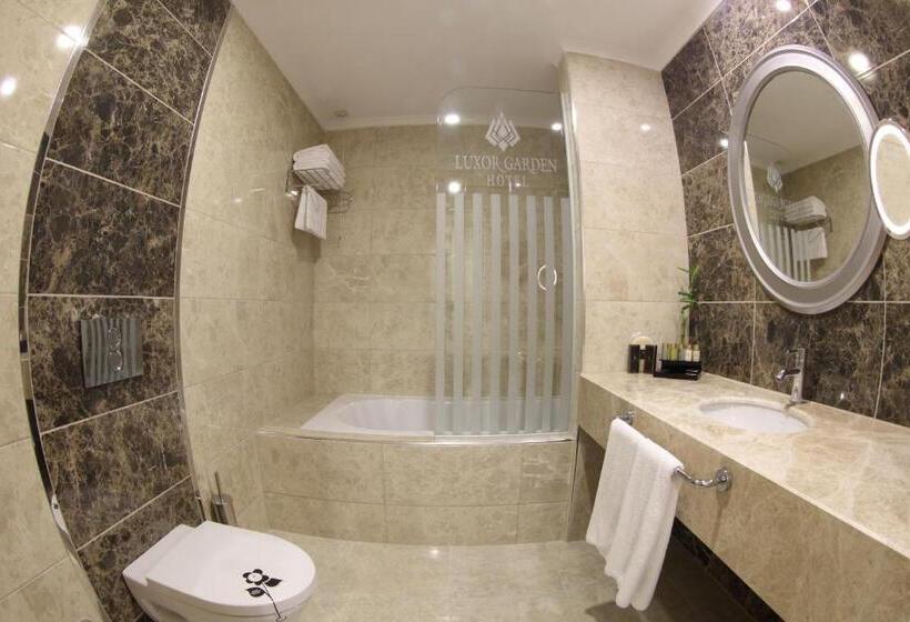 سوییت جونیور, Luxor Garden