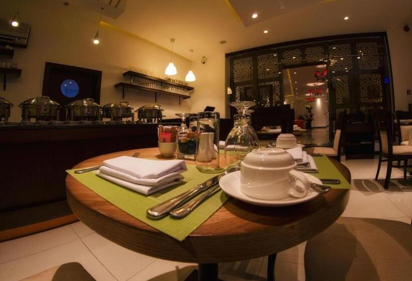 Superior Kamer, Meneur