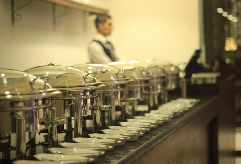 Superior Kamer, Meneur