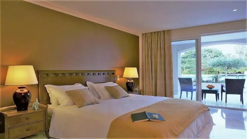 سوییت با چشم‌انداز دریا, Out Of The Blue Resort & Spa