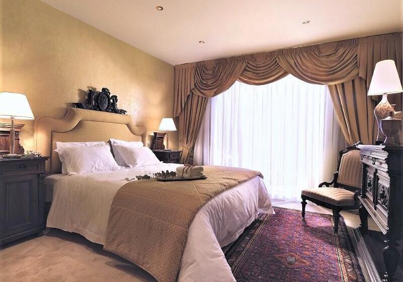 Люкс Вид на Море, Out Of The Blue Resort & Spa