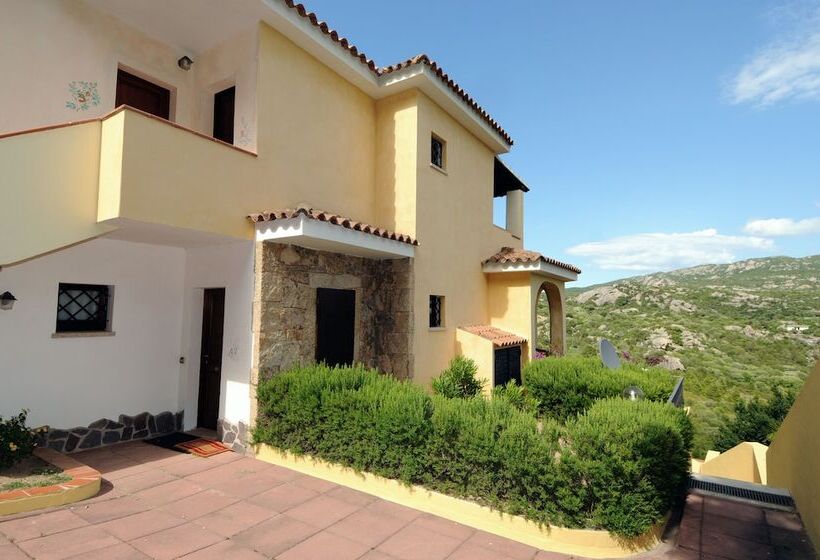 דירת חדר אקונומי, Vallemare Residence E Studios