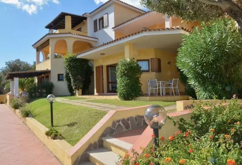 Economy-huoneisto 2 Makuuhuonetta, Vallemare Residence E Studios