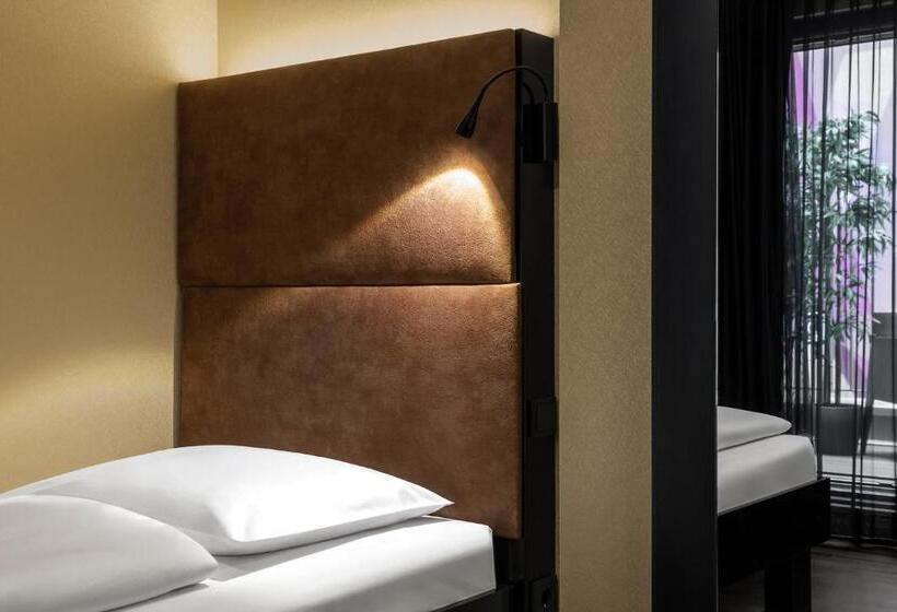 اتاق اکونومی یک تخته, Zoe By Amano